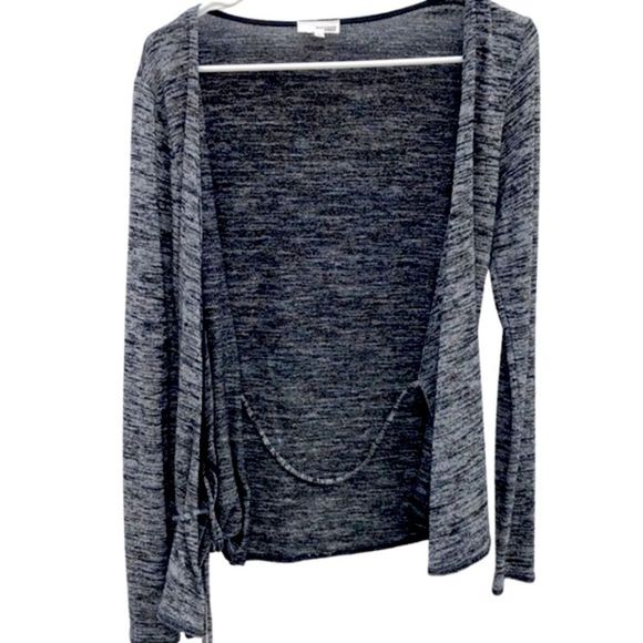 Aritzia Wilfred Free Heather Grey Katsia Ballet Wrap Top Sz. Medium - Picture 6 of 9